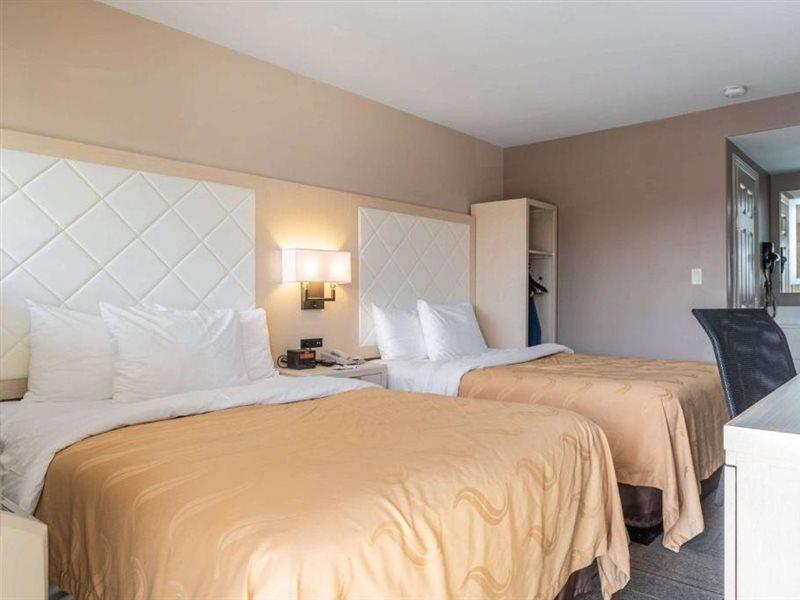 Signature Inn Берклі Екстер'єр фото