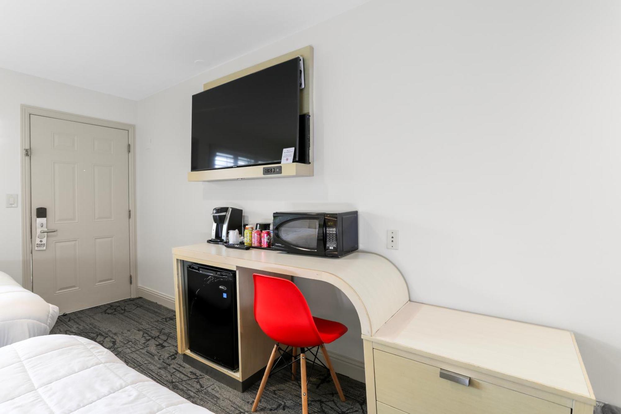 Signature Inn Берклі Екстер'єр фото